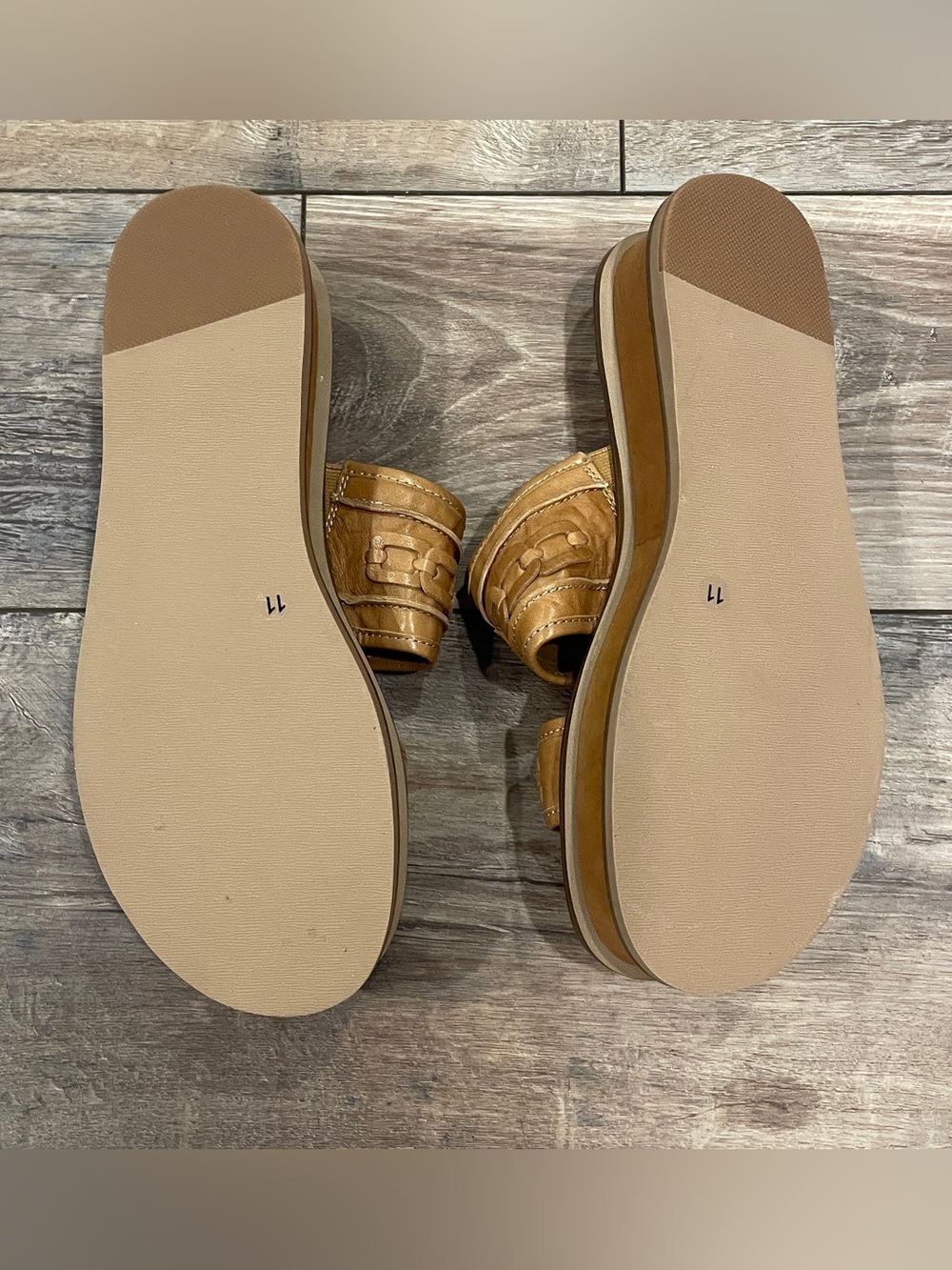 NWOT Kelsi Dagger Drift Leather Sandals - Picture 6 of 7